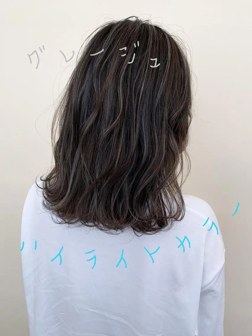 ミディアム カラー グレージュ ハイライトカラー ハイライト カット ヘアカラー トリートメント Beach 代表 KENTAのヘアスタイル