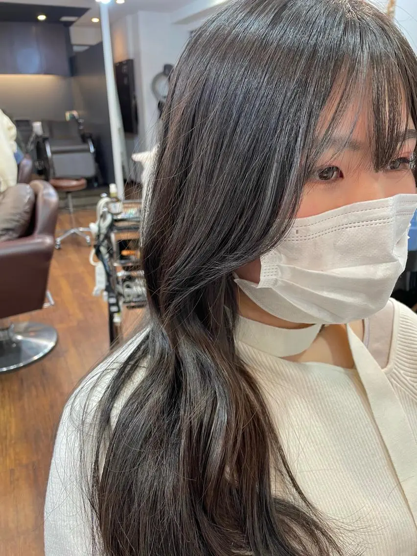 ロング 顔まわりレイヤー ヨシンモリ 韓国風ヘア レイヤーカット シースルーバング 【韓国ヘア×透明感 カラー】笹谷 莉未のヘアスタイル