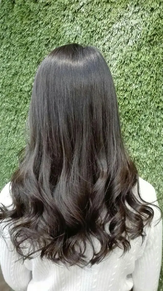 ロング カラー パーマ ヘアアレンジ メンズ キッズ ネイル マツエク・マツパ メンズハイライト メンズインナーカラー アッシュ アッシュグレー アッシュグレージュ カット ヘアカラー トリートメント MEGUMI megumiのヘアスタイル