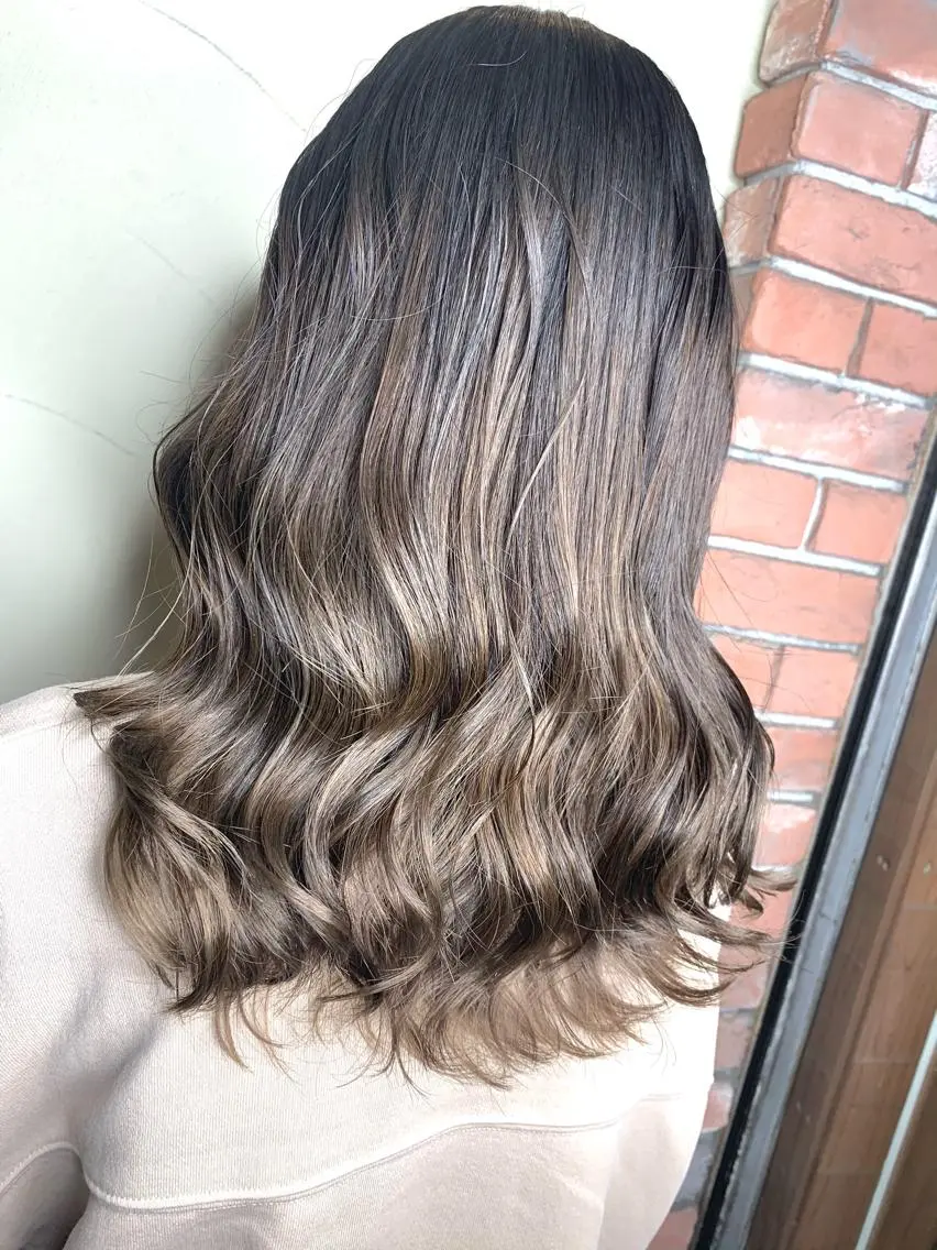 ミディアム カラー パーマ ヘアアレンジ メンズ キッズ ネイル マツエク・マツパ 髪質改善 艶髪🔵フセナオヤのヘアスタイル