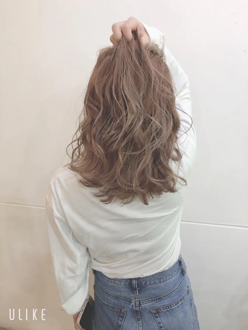 セミロング カット ヘアカラー トリートメント 吉田 典弘のヘアスタイル