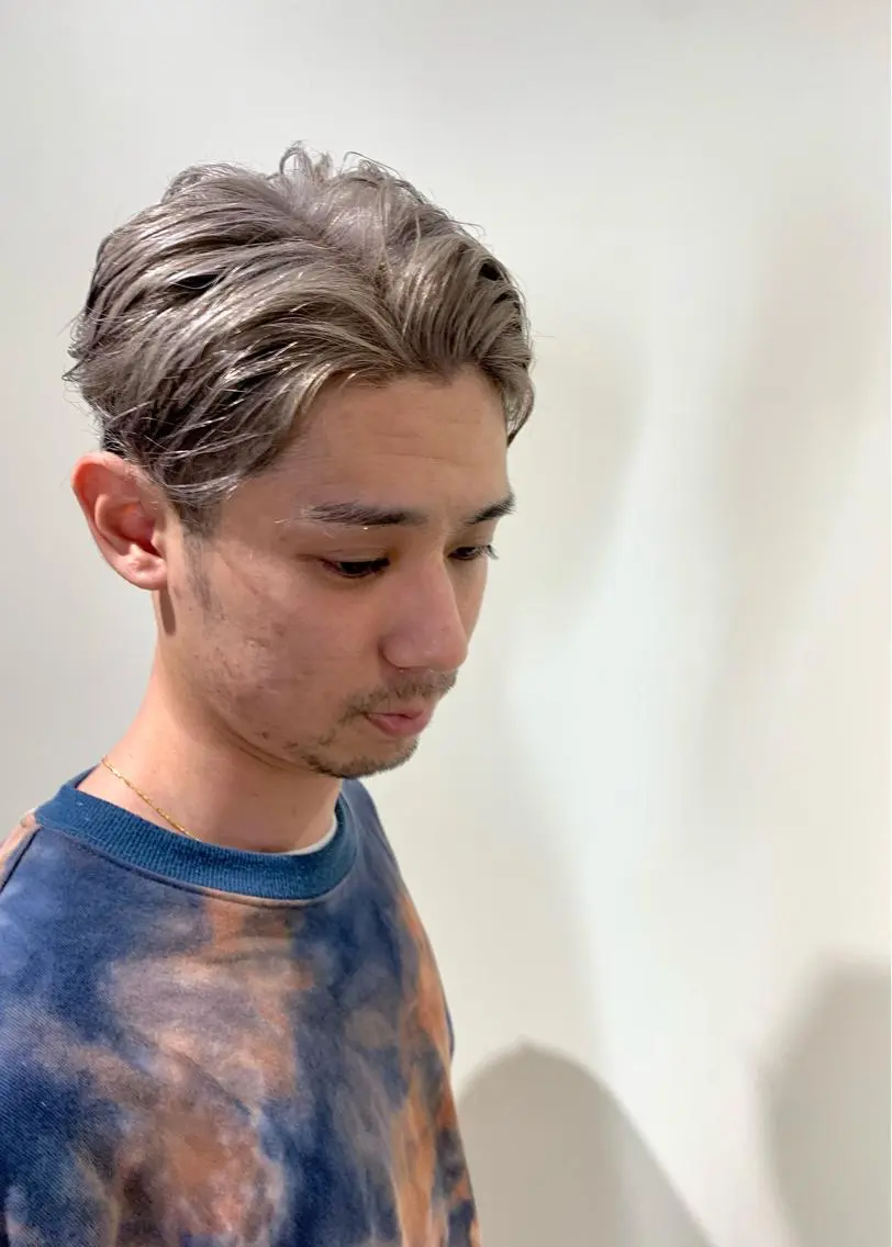 ショート ヘアカラー 園田 将士のヘアスタイル