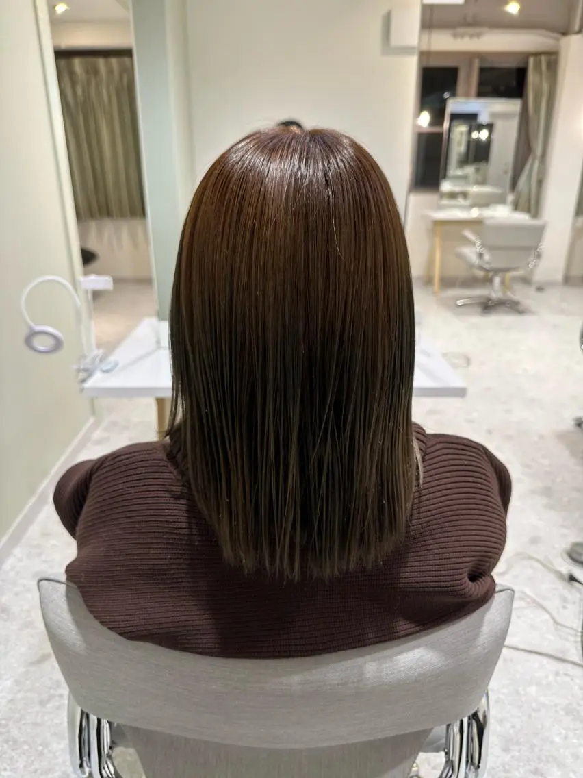 ミディアム カラー グレージュ オリーブグレージュ オリーブグレー 馬渕 拓海のヘアスタイル