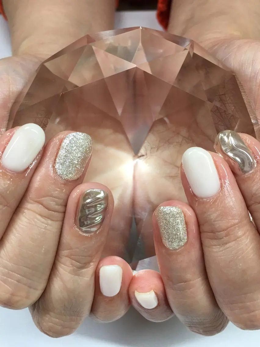 ネイル glow_ nailのネイルデザイン