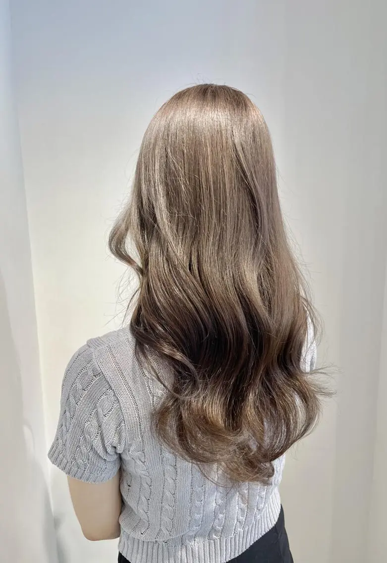 ロング カット ヘアカラー トリートメント 生涯の”美”パートナ ーQUATRO鈴木のヘアスタイル