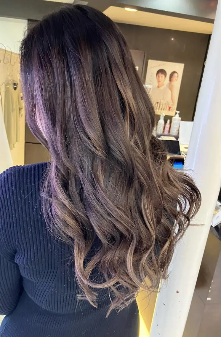 ロング アッシュ 外国人風カラー ハイライト カット ヘアカラー エクステ koaなんば店 TOPstylistのヘアスタイル