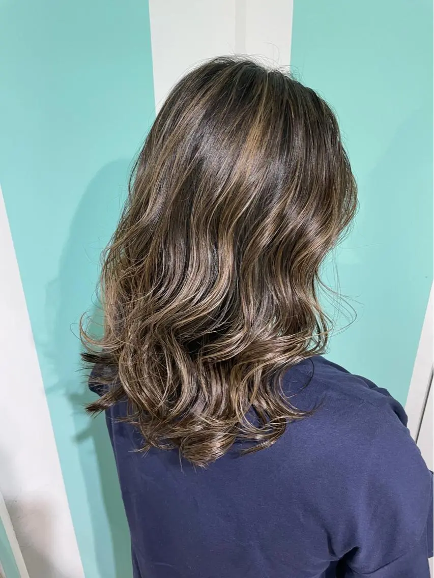 ロング カラー ヘアカラー 高橋 奈津沙のヘアスタイル