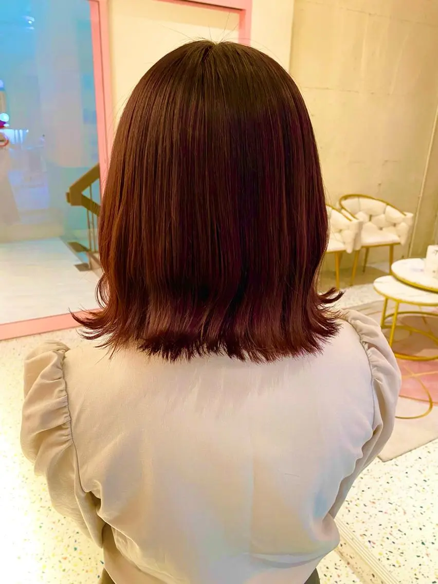 ミディアム 井出 くるみのヘアスタイル