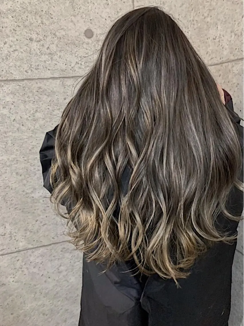 ロング カラー ヘアアレンジ バレイヤージュ ブリーチ ケアブリーチ ケアカラー グラデーションカラー ヘアカラー トリートメント ✨ハイクオリティ✨ 山本香也のヘアスタイル