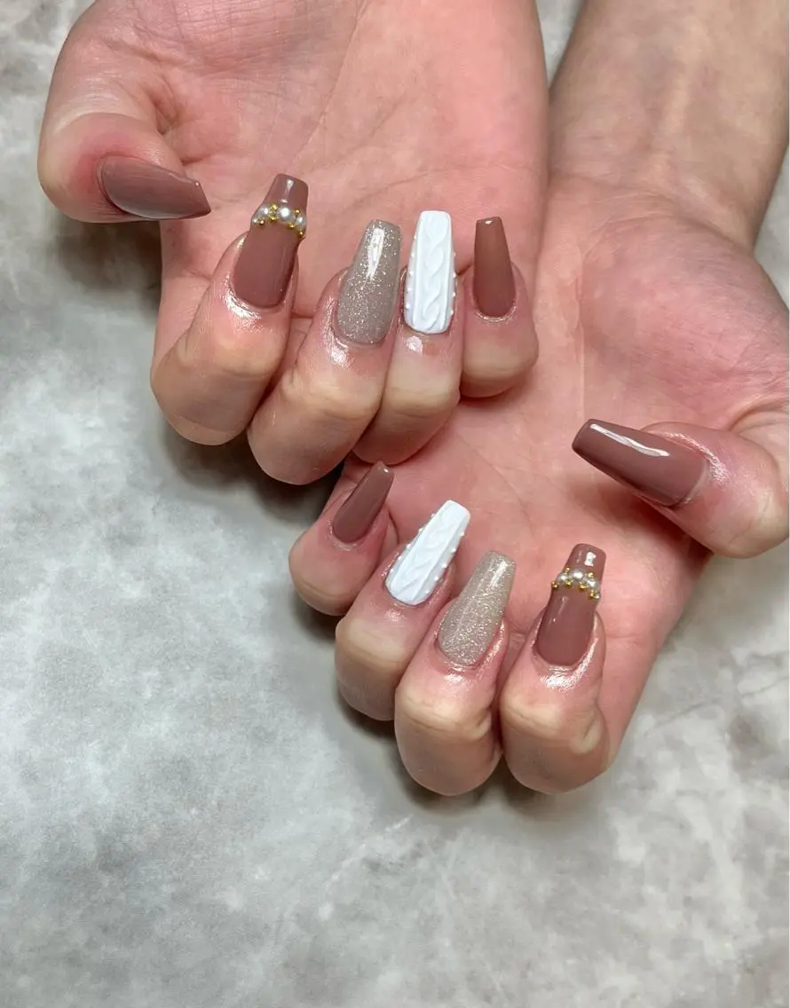 ネイル ジェルネイル キラキラネイル 韓国ネイル オフィスネイル パラジェル nails' it...のネイルデザイン