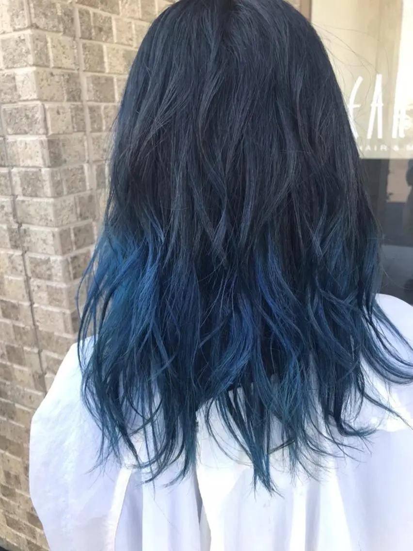 ミディアム カラー ブルーカラー ブルージュ ヘアカラー トリートメント 豊田 恭平のヘアスタイル