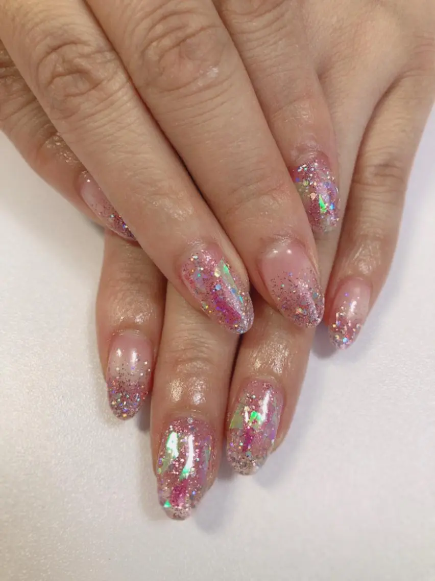ネイル キラキラネイル BeautyNail eyelashのネイルデザイン