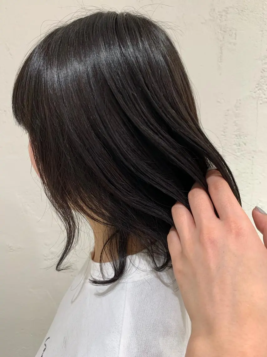 ミディアム カラー ヘアアレンジ ハイライトカラー ハイライト 🫧透明感カラー/ ボブ/小笠原汐海🪽のヘアスタイル