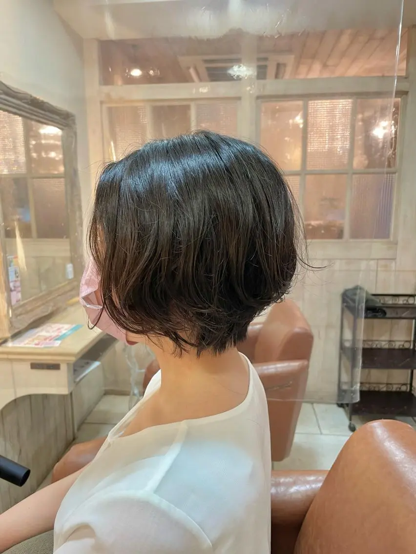 ショート ショートカットなら 前平友慈のヘアスタイル