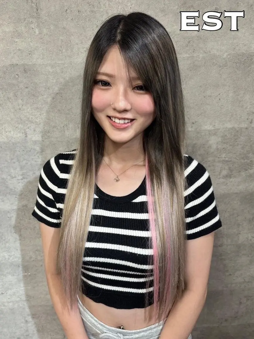 カラー ロング ヘアアレンジ メンズ シールエクステ メンズバレイヤージュ メンズブリーチ メンズハイライト メンズハイトーン MORI MARIKAのヘアスタイル