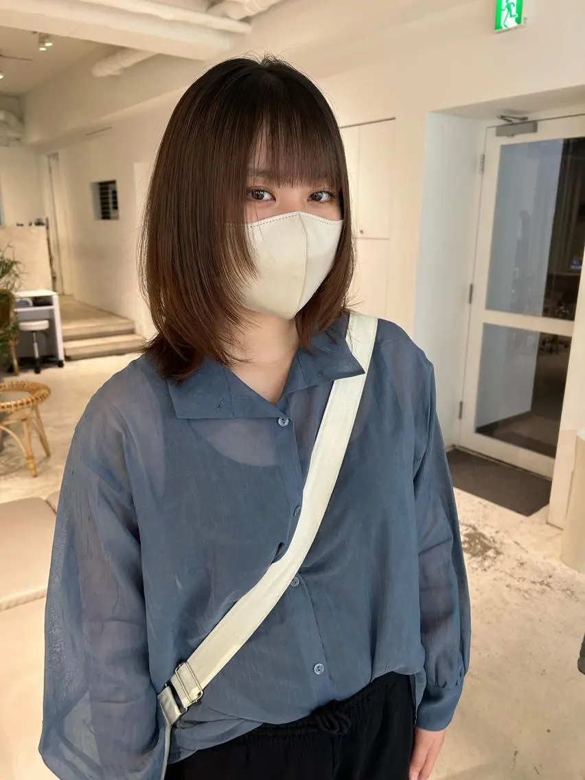 ミディアム 顔まわりレイヤー レイヤーカット カット 透明感カラー🫧 nanohaのヘアスタイル