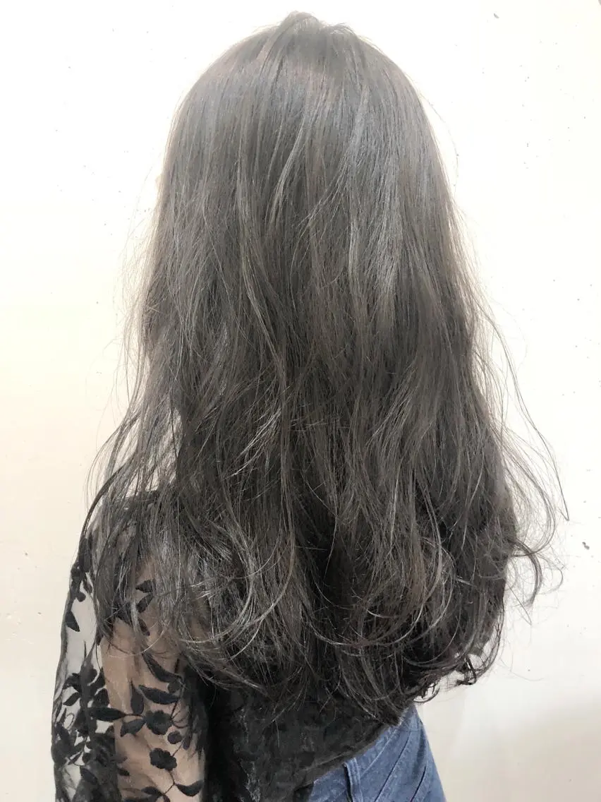 カラー アッシュ アッシュグレー ブリーチ ブリーチなしカラー カット ヘアカラー トリートメント ヘッドスパ グレージュ/髪質改善 Yamato.hのヘアスタイル