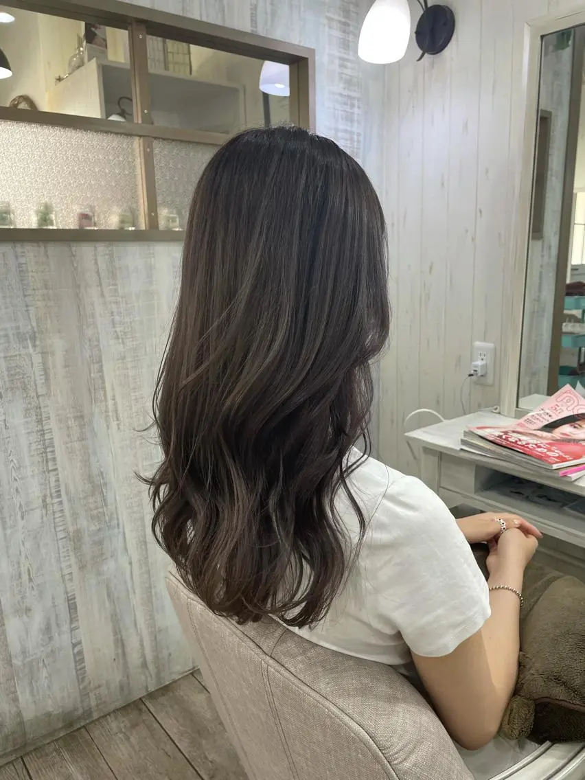 ロング ネモトメイナ🌿 今月末で退職しますのヘアスタイル