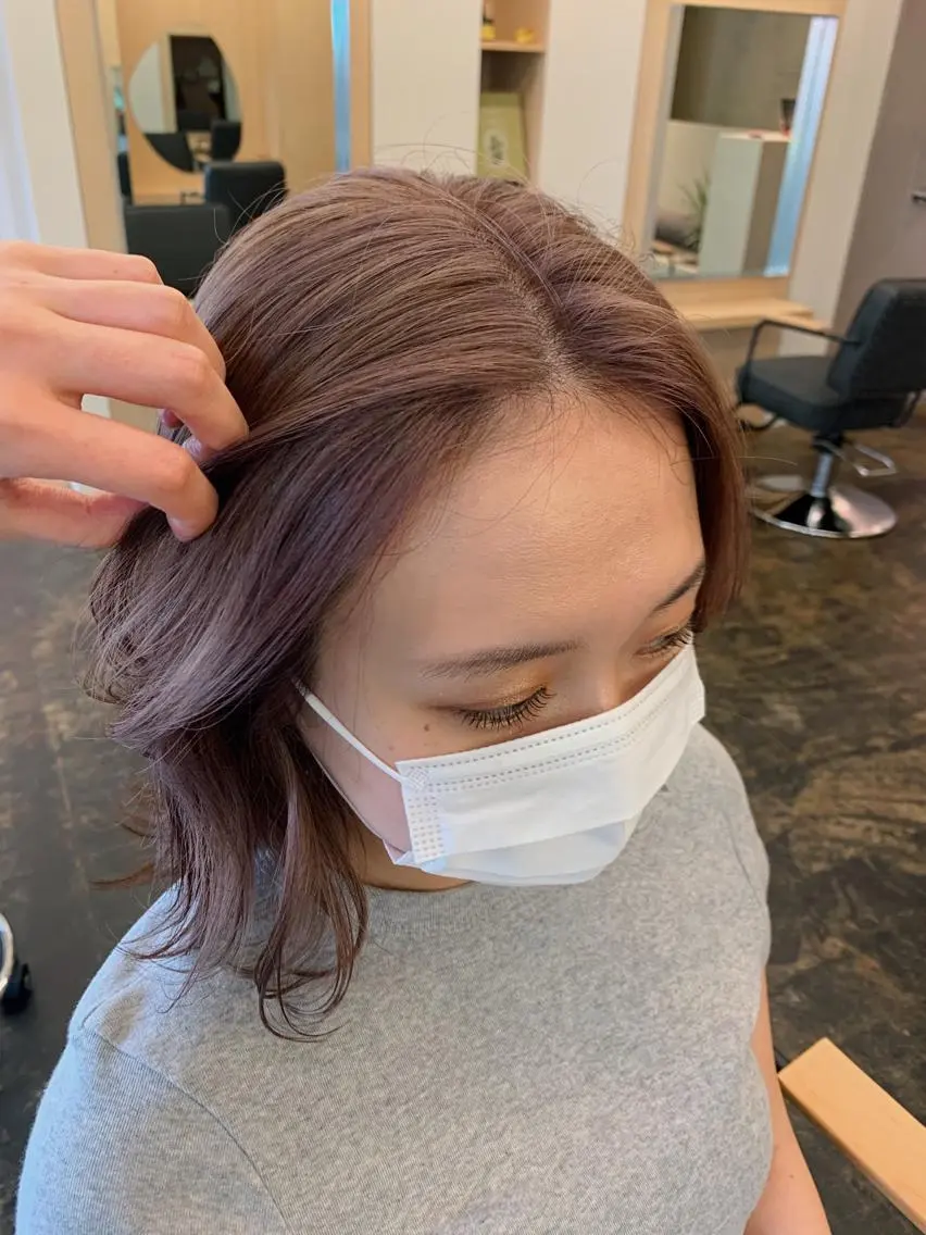 ミディアム カラー ベージュカラー ブリーチ ヘアカラー yupi🐈‍⬛ レイヤー/パーマのヘアスタイル