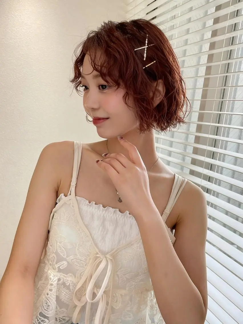 ショート ハッシュカット 韓国風ヘア レイヤーカット 縮毛矯正 カット ヘアカラー トリートメント GLROW IVY 大宮のヘアスタイル