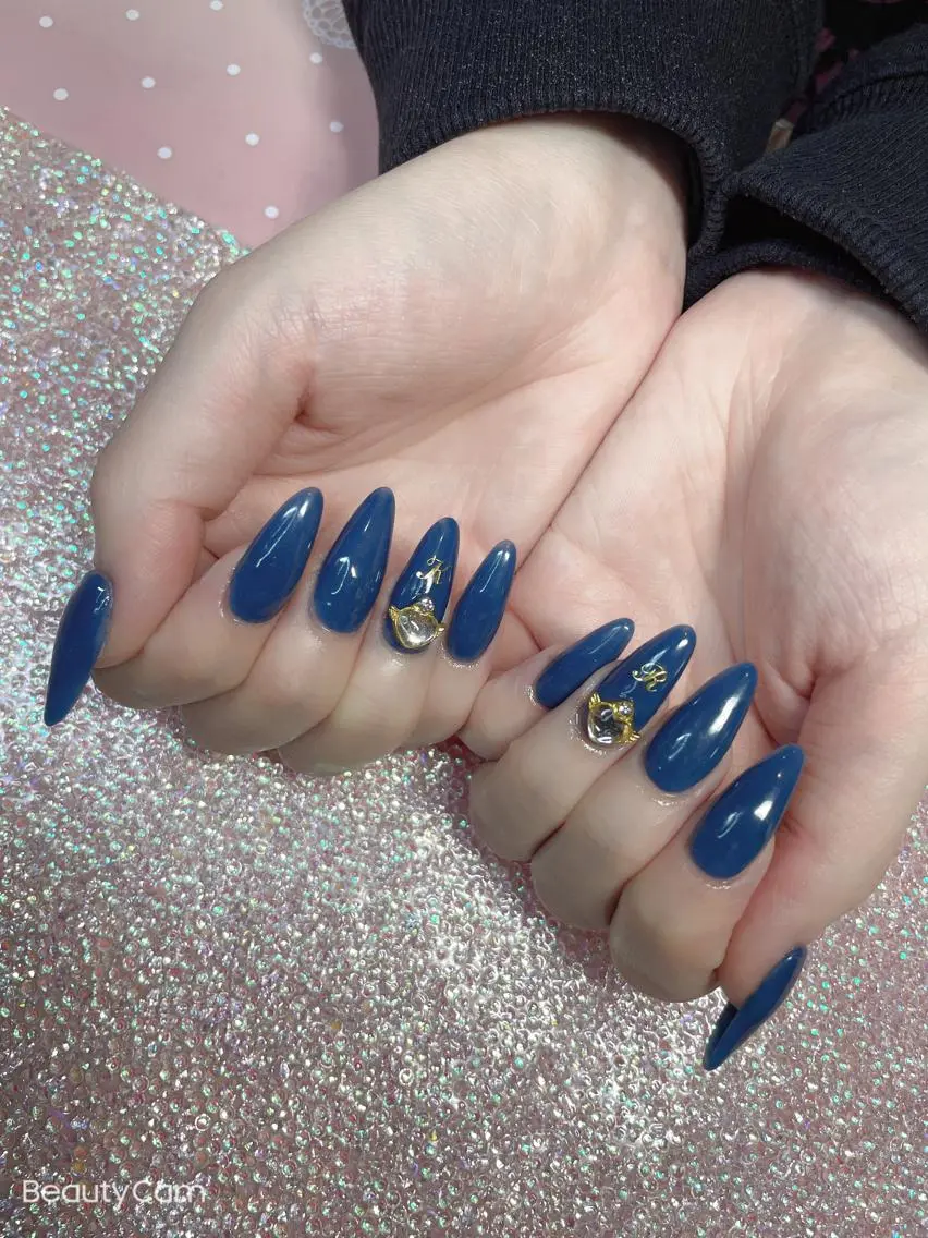 ミディアム ネイル ハンドネイル 《LB》ラブリエ Nail&eyeのマツエク・マツパデザイン
