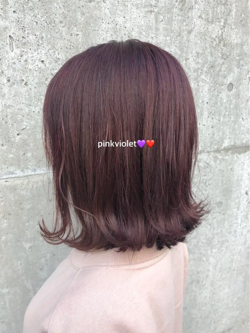 セミロング カラー ピンクカラー バイオレットカラー 小川 美咲のヘアスタイル