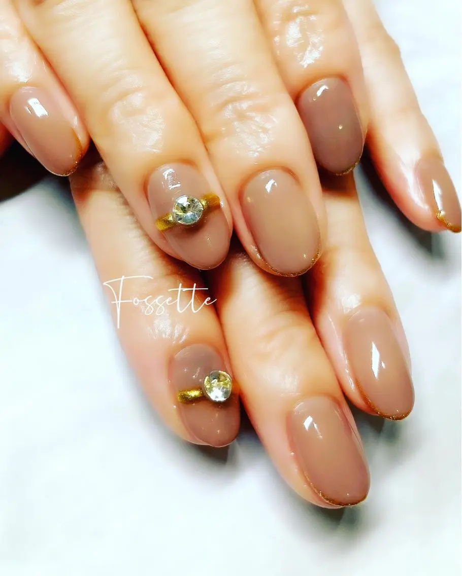 ネイル ブラウン オフィスネイル ワンカラーネイル シンプルネイル ハンドネイル nailsalon Fossetteのネイルデザイン
