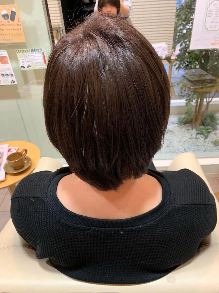 ミディアム カラー アッシュ ブリーチ 透明感カラー ラベンダーカラー ラベンダーアッシュ カット ヘアカラー 金村 綾芽のヘアスタイル