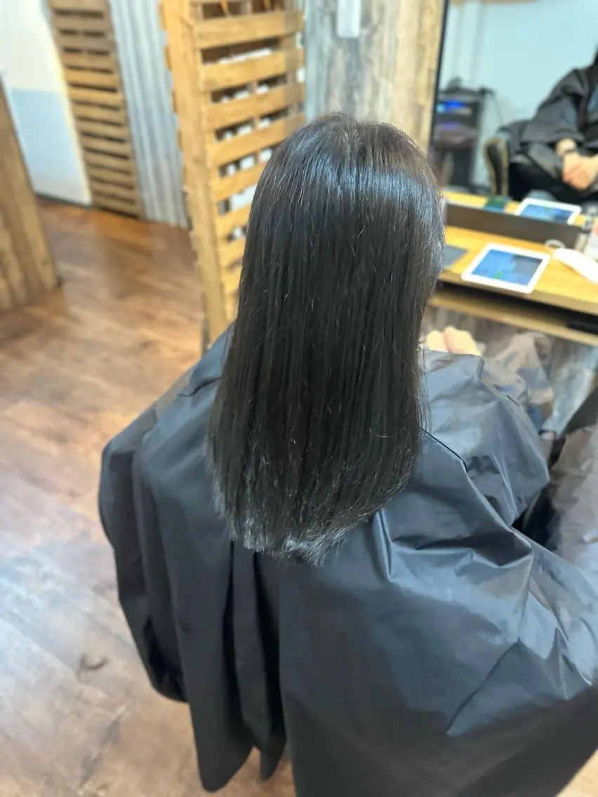 ロング カラー グレージュ カット ヘアカラー トリートメント Luzir⭐︎ GEN⭐︎のヘアスタイル