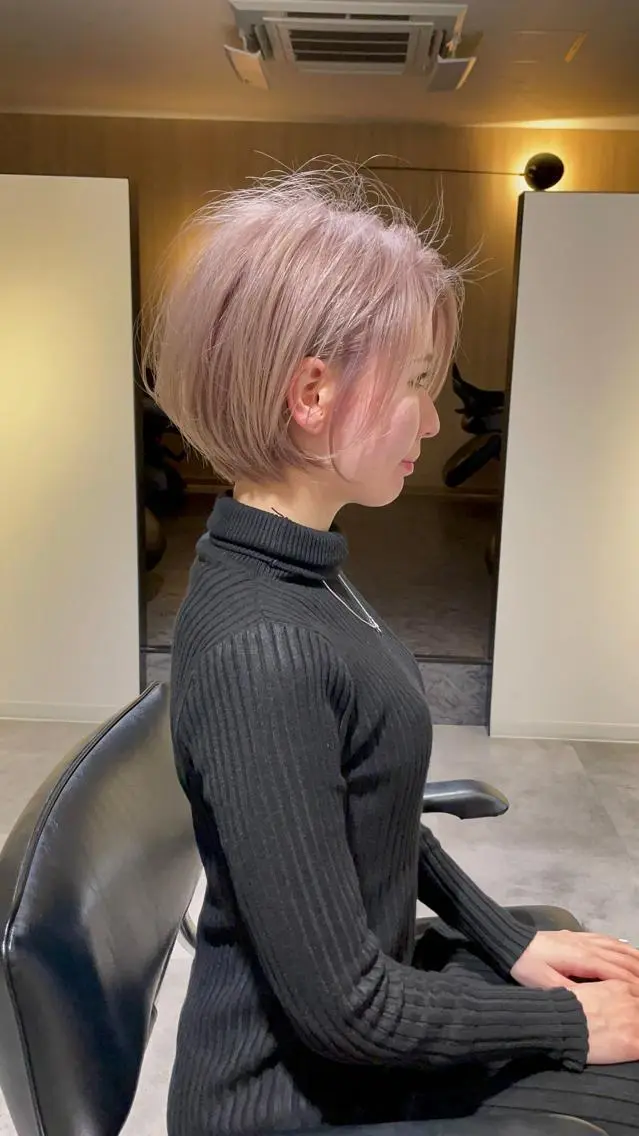 ショート ヘアカラー 福山 晴香のヘアスタイル