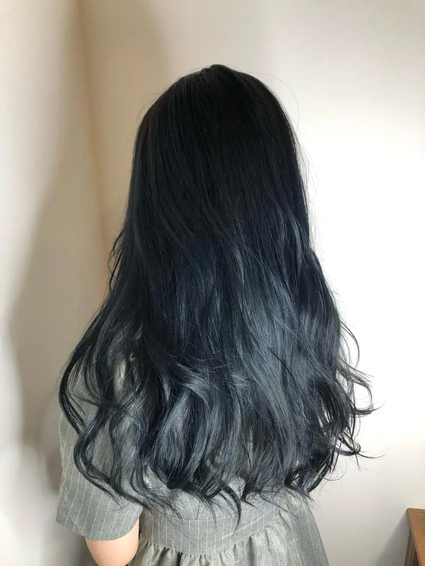 ロング カラー ヘアアレンジ ヘアカラー トリートメント 髪質改善 MAKIのヘアスタイル