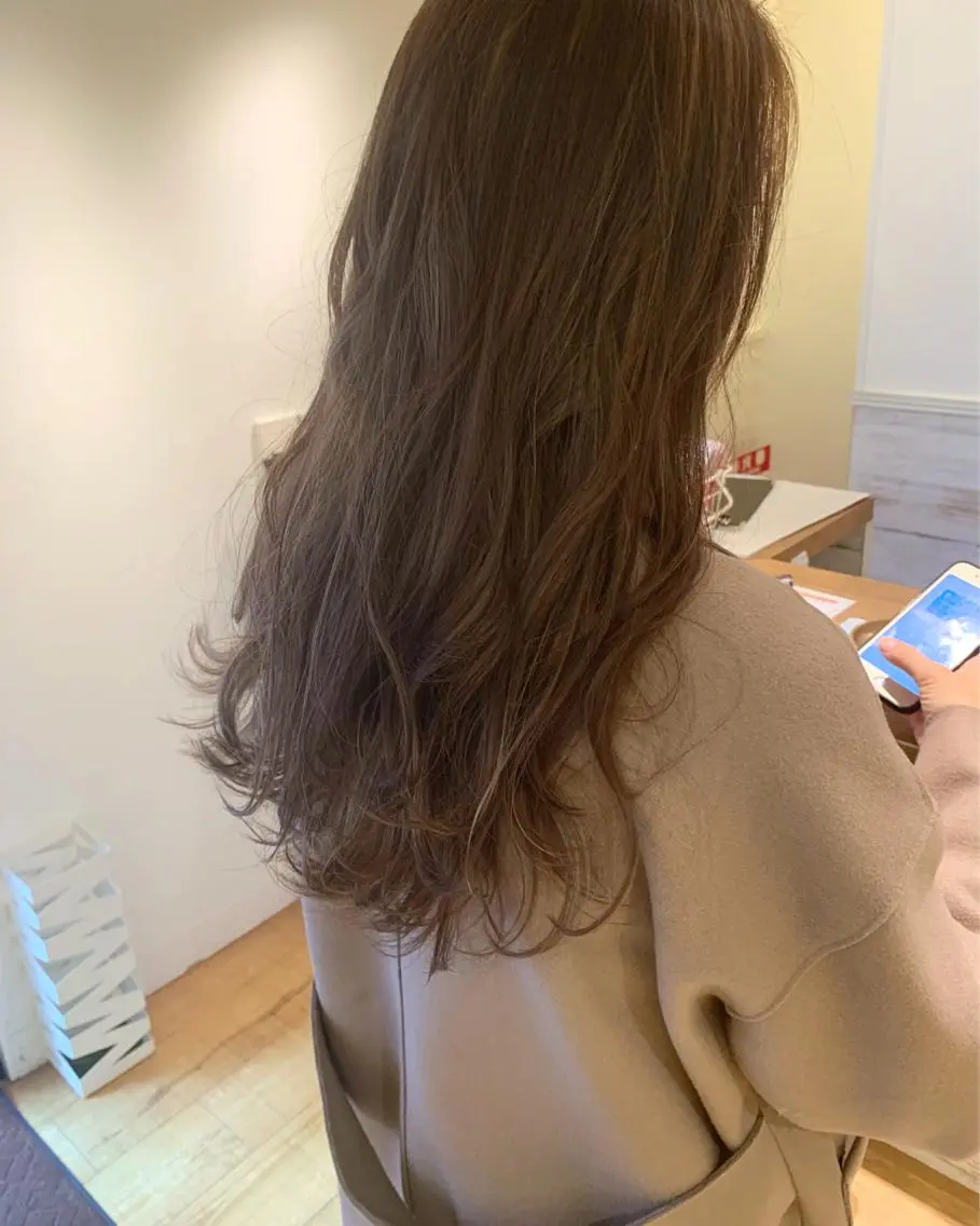 ロング カラー ヘアカラー 小田 孝一のヘアスタイル