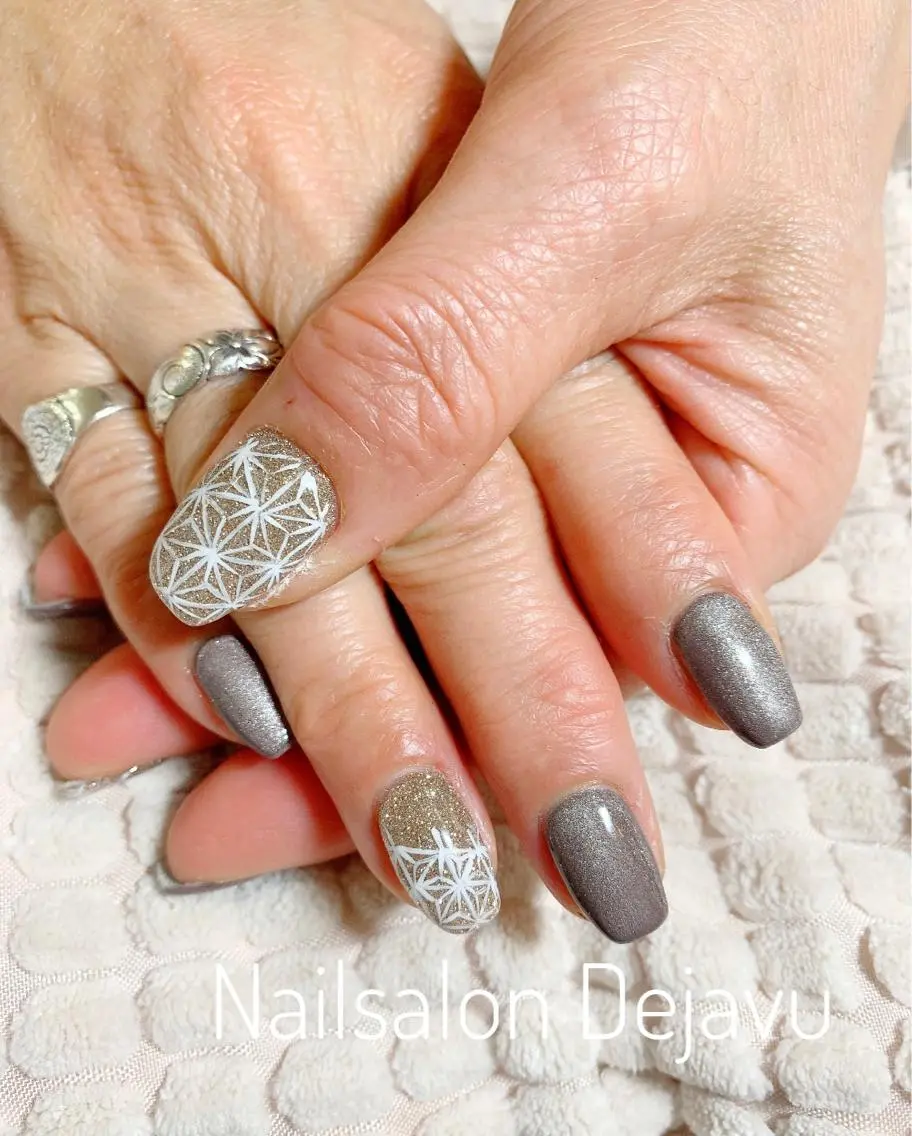 ネイル アートネイル クリアネイル フラッシュネイル マグネットネイル ワンカラーネイル Nail salon Dejavu 🌿のネイルデザイン