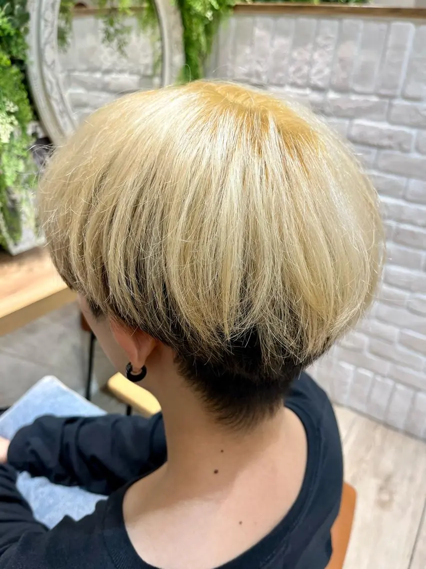 ショート 🫧ハイトーン個性髪 🫧マヤのヘアスタイル