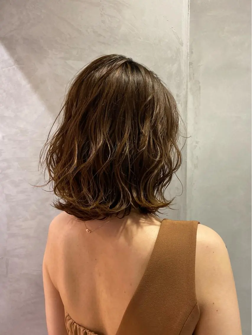 ミディアム 🌕透明感カラー @ENTER大名のヘアスタイル