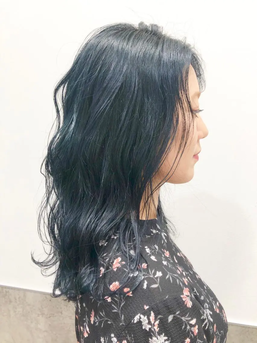 セミロング カラー パーマ ヘアアレンジ キッズ 黒髪 ブリーチ ブルーカラー ブルーブラック ブリーチなしカラー ヘアカラー トリートメント stylist 🌸 kana.のヘアスタイル