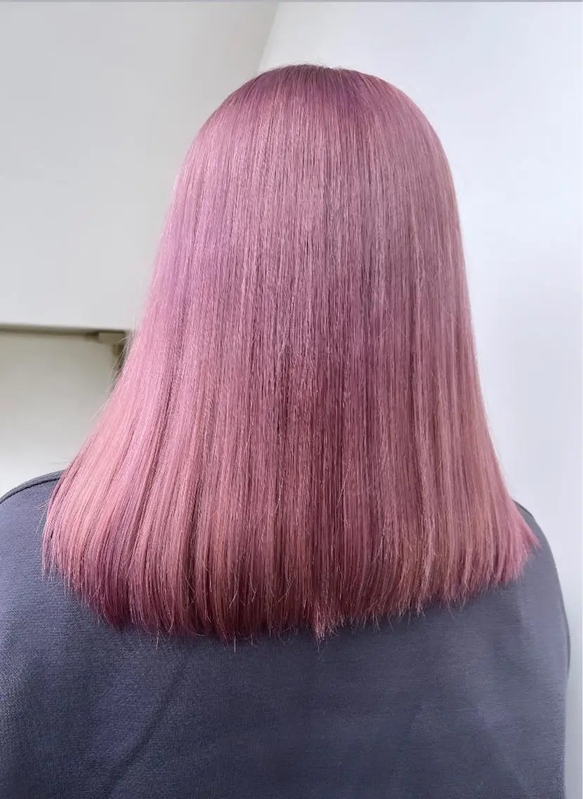 ミディアム カラー ベージュカラー ヘアカラー ハイトーンカラー 🦋yuri🦋のヘアスタイル