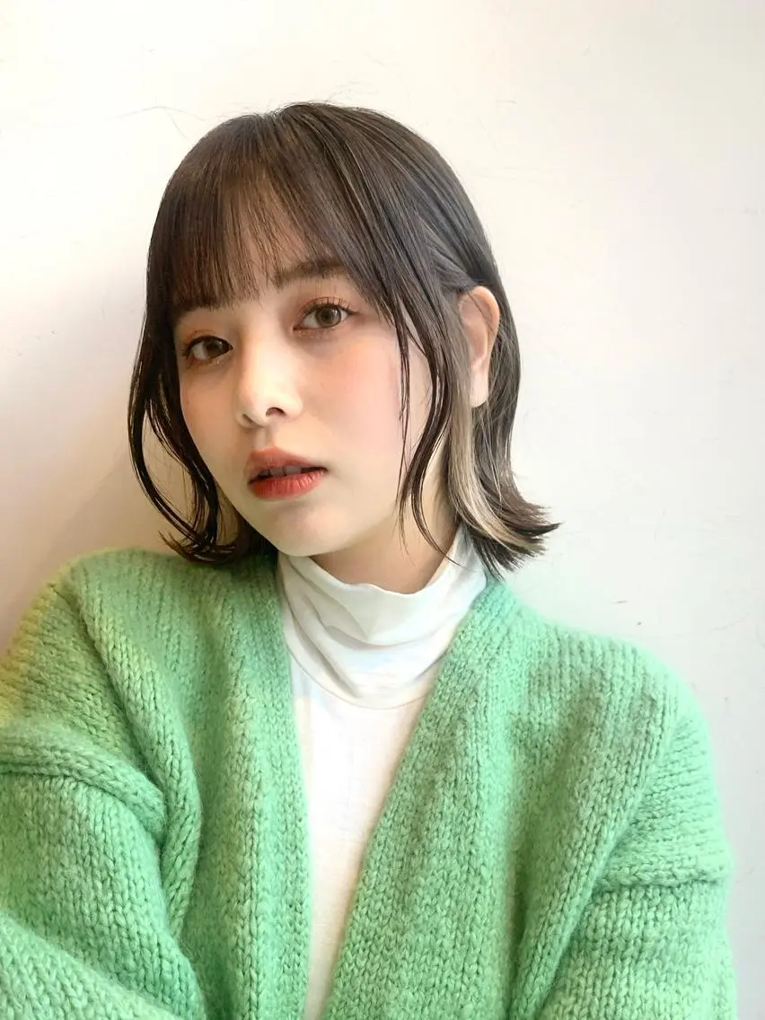 ミディアム カラー ベージュカラー 透明感カラー グレージュ ボブ ヘアカラー トリートメント レイヤー専門家 ダブルカラー修のヘアスタイル