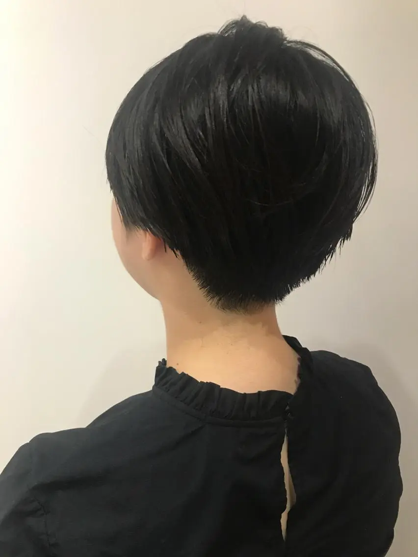 ショート 💓パーマ，💗 レイヤーカットのヘアスタイル