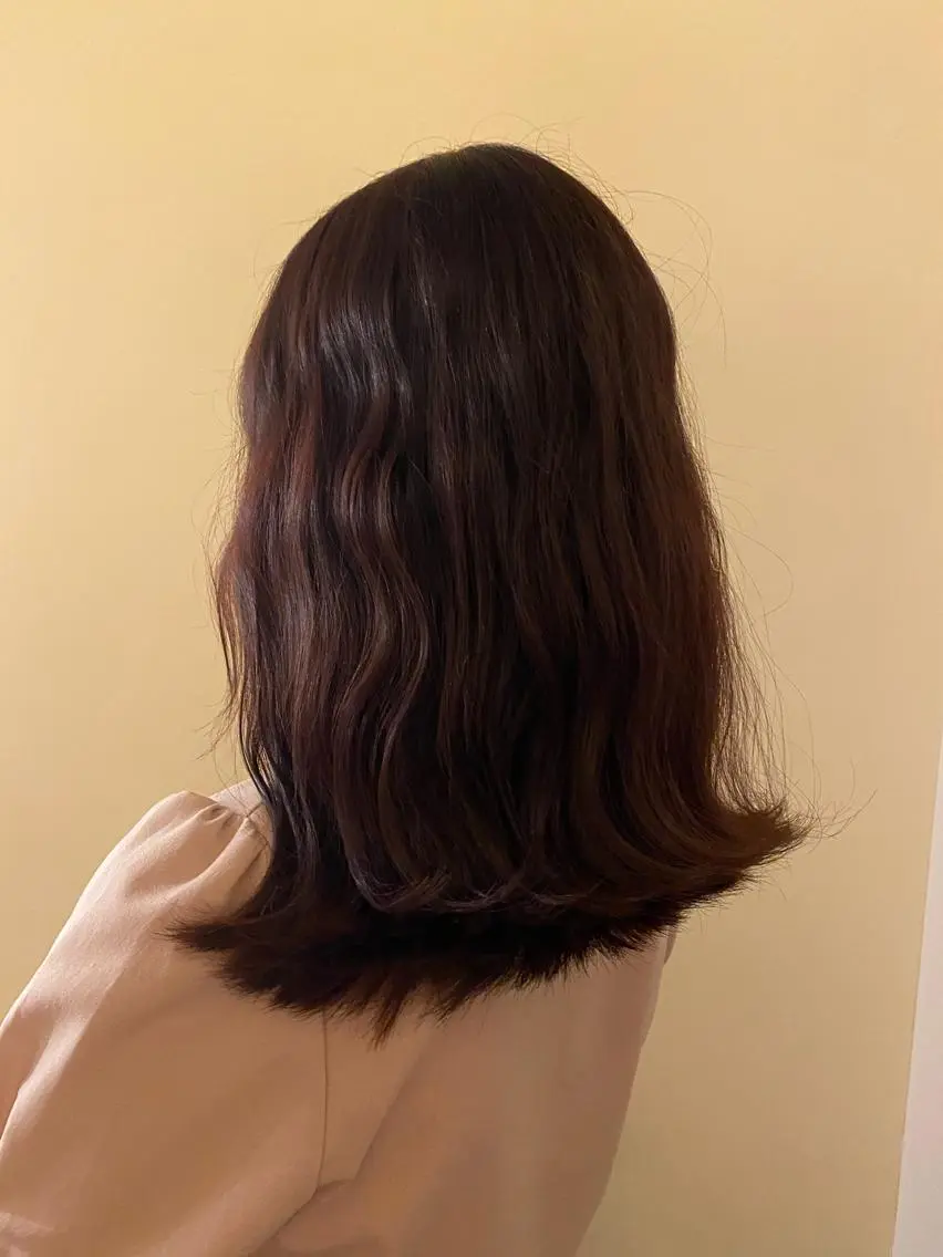 ミディアム カラー 長谷川 華奈子のヘアスタイル