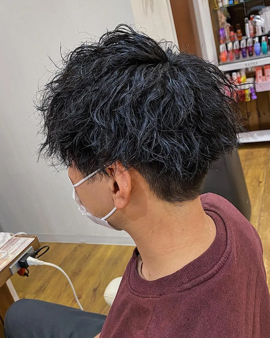 パーマ メンズ センターパート マッシュ メンズパーマ 学生（メンズ向け） メンズツイストパーマ 原田 涼矢のヘアスタイル