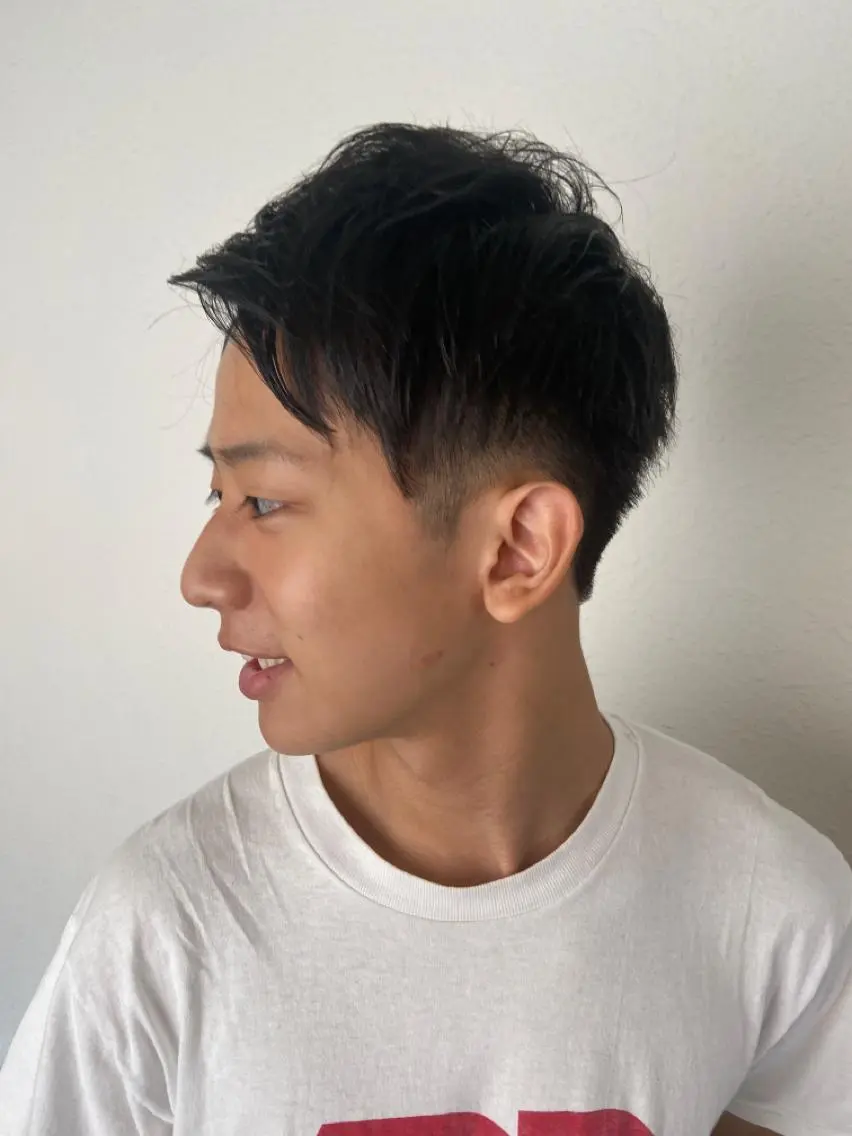 セミロング カラー パーマ ヘアアレンジ メンズ キッズ ネイル マツエク・マツパ ビジネス メンズインナーカラー マッシュ メンズウルフカット アッシュ 久木原 ゆりのヘアスタイル