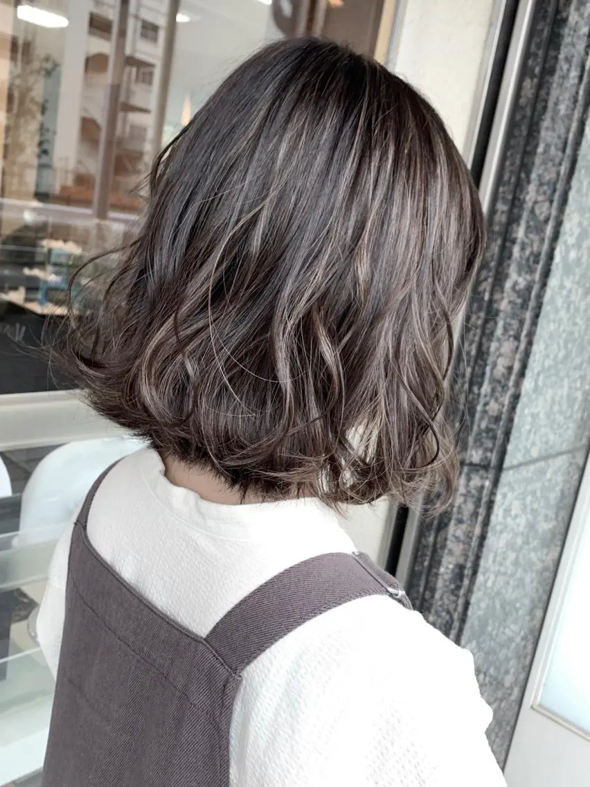 ミディアム レイヤー/艶髪カラー 森本くるみのヘアスタイル