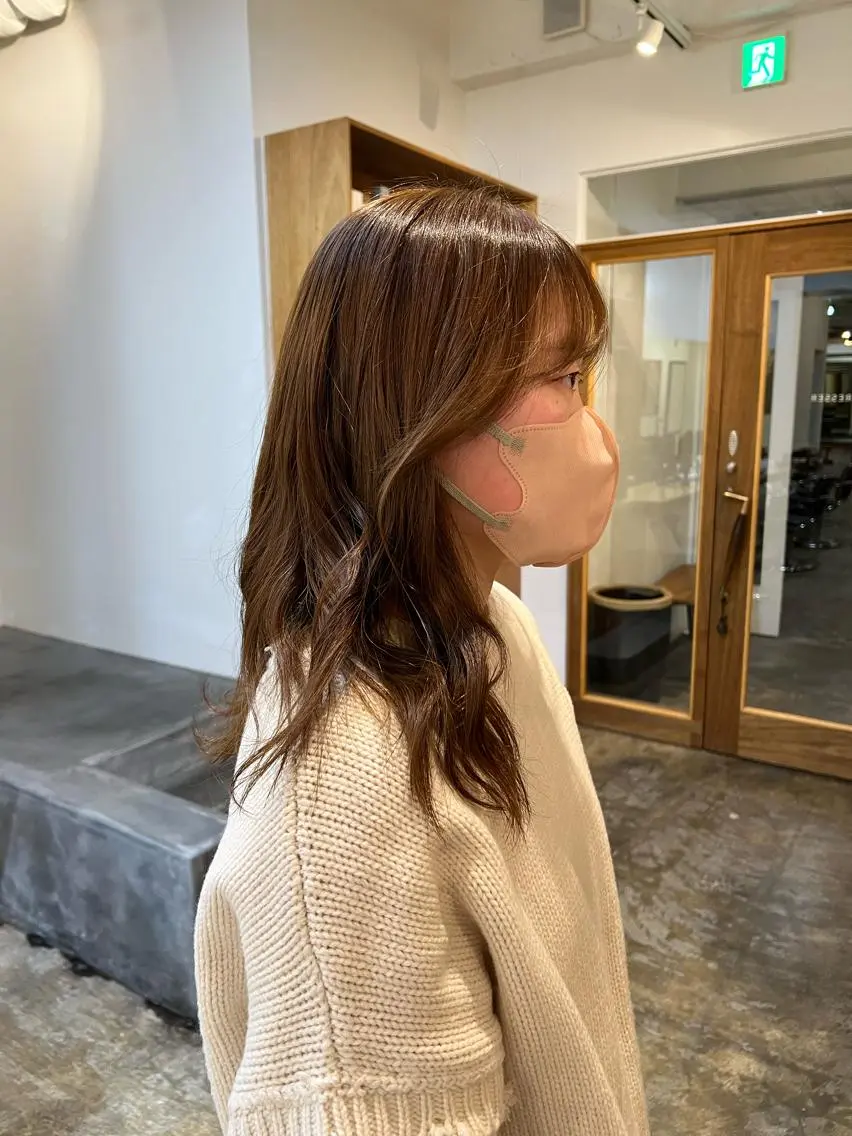 セミロング ヘアカラー 鈴木 三保のヘアスタイル