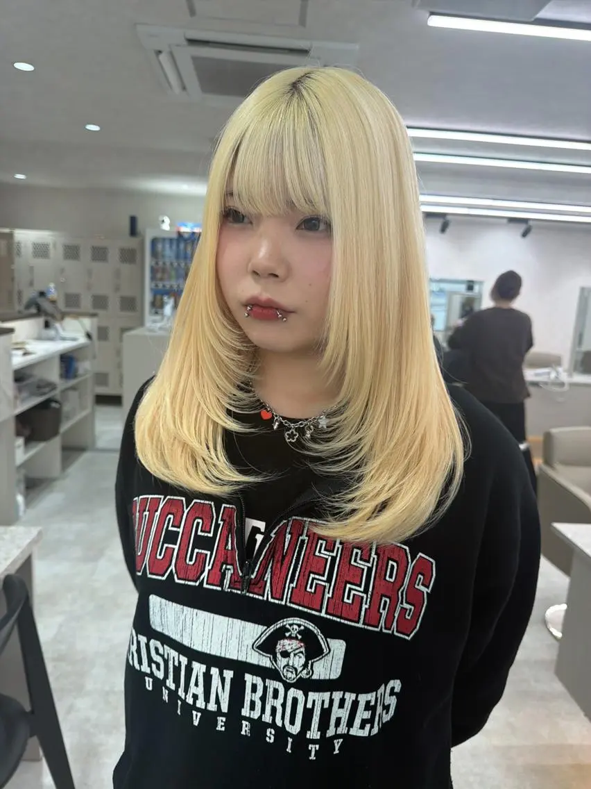 ロング カラー ブロンド ロング 🎀ダブルカラー🎀 ♡Kanon♡のヘアスタイル
