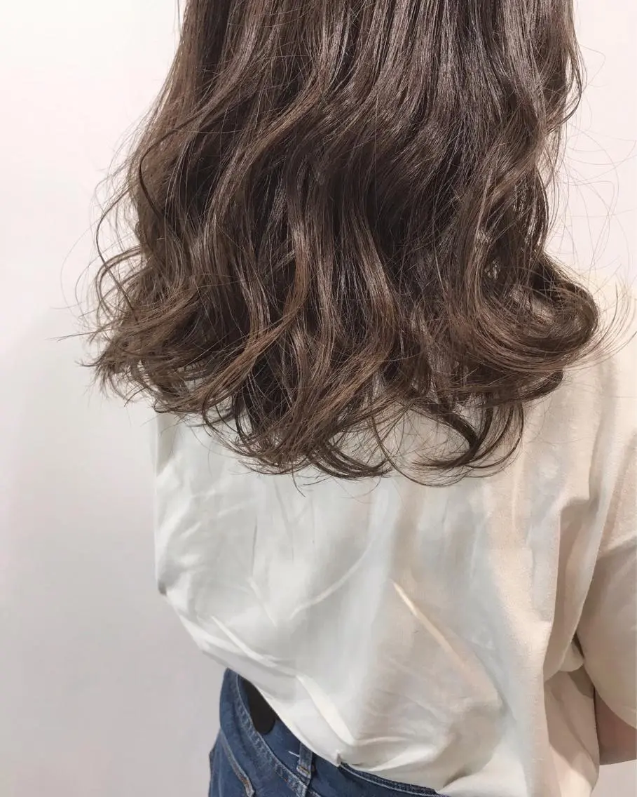 セミロング カラー アッシュ ベージュカラー レイヤー/大人ボブ 渡邉【日吉美容室】のヘアスタイル