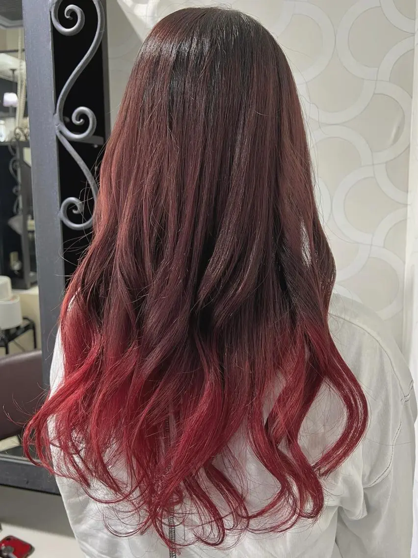 ロング カラー ブリーチ グラデーションカラー ピンクカラー ヘアカラー トリートメント 艶髪 ♡Tomiyaのヘアスタイル
