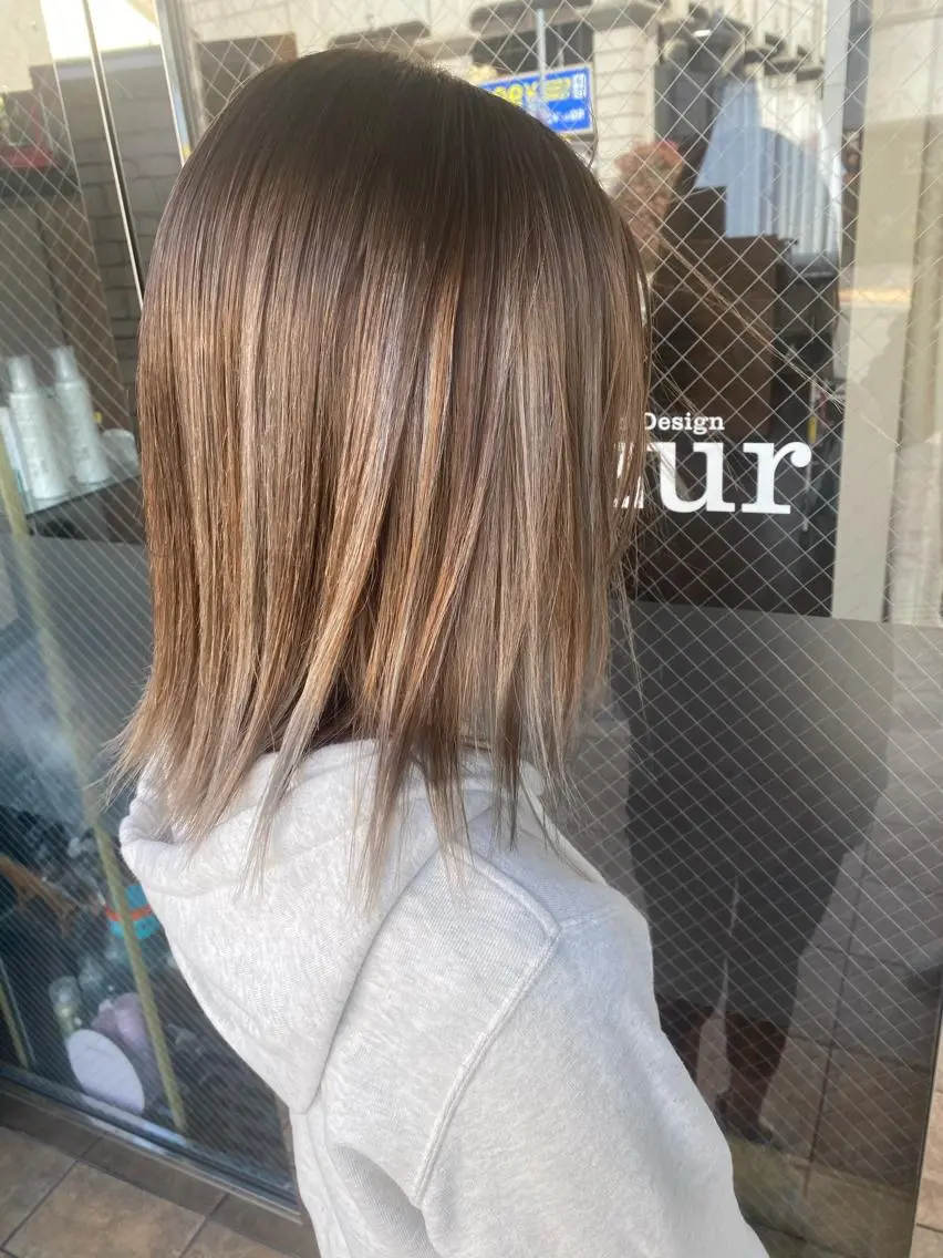 ショート カラー グレージュ ハイライトカラー ハイライト ヘアカラー トリートメント 美髪 カラーリストのヘアスタイル