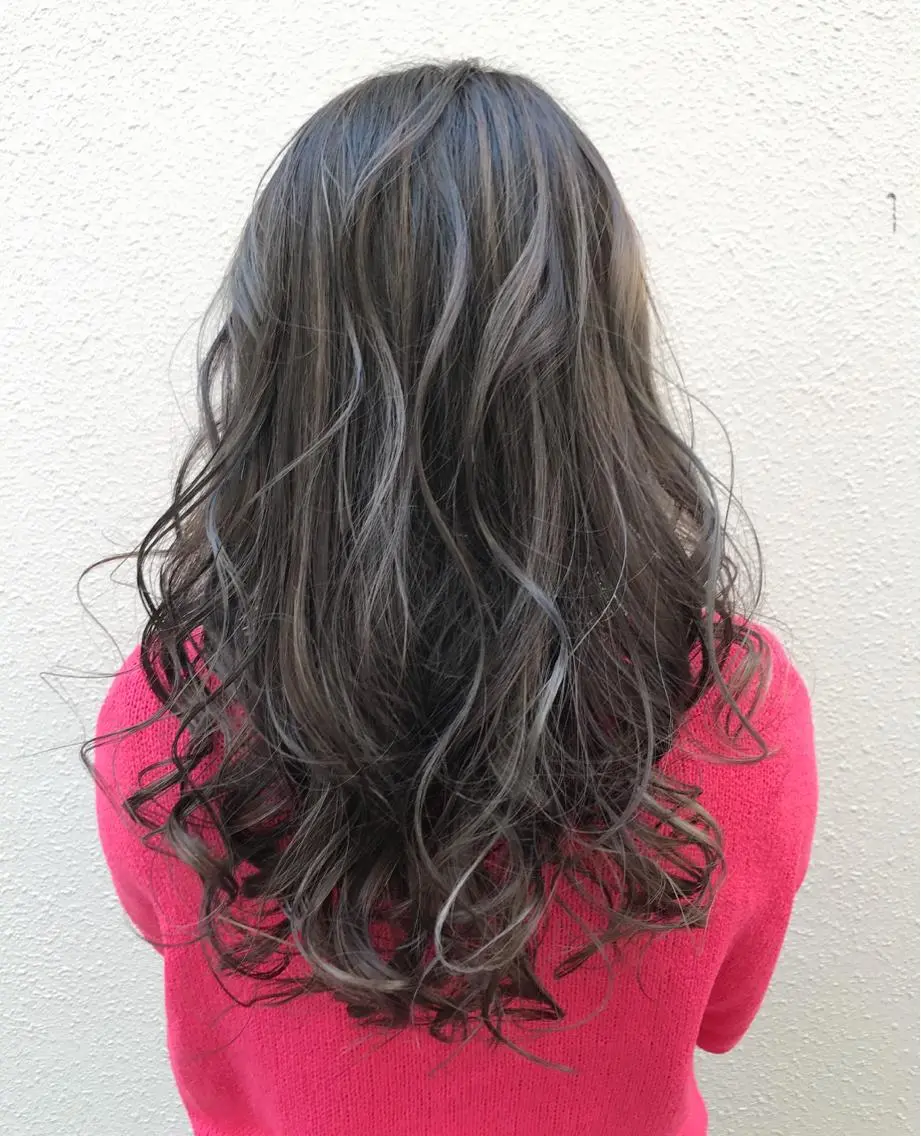 ロング カラー ハイライトカラー 3Dハイライト ハイライト ヘアカラー トリートメント ヘアセット ✂️似合わせの魔術師 石田一樹✂️のヘアスタイル