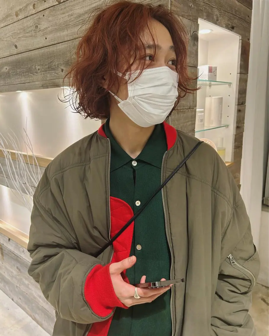 ミディアム カラー メンズ ミディアムパーマ メンズパーマ カット ヘアカラー パーマ 村上雅人 ナチュラルモードのヘアスタイル